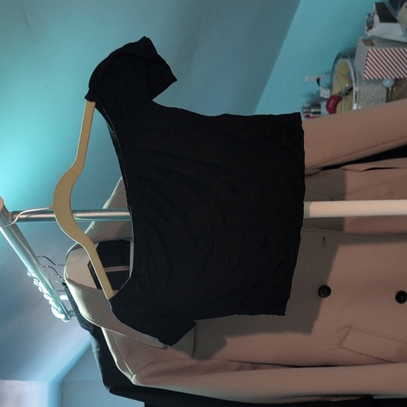 NWOT Nasty Gal Off Shoulder Crop - Picture 1 of 3